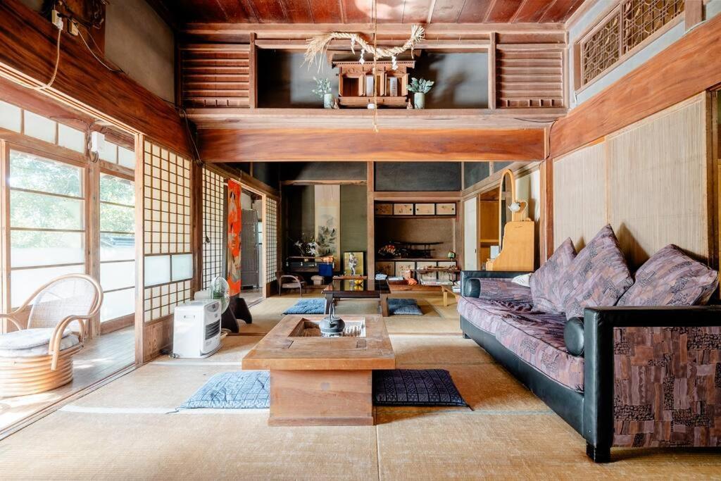 ゲストハウス+カフェわ　１日１組限定！ 築１００年の農家の古民家で宿泊体験、薪でお風呂沸かせます。焚き火もできます。 Kannami Eksteriør billede